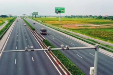 Tổng mức đầu tư Dự án xây dựng đường cao tốc Cầu Giẽ - Ninh Bình, giai đoạn 1 được điều chỉnh xuống còn 8.527,5 tỷ đồng. Ảnh: Hoàng Hà