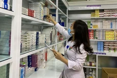 Thủ tướng chỉ đạo triển khai các giải pháp bảo đảm đủ thuốc, trang thiết bị y tế phục vụ công tác khám bệnh, chữa bệnh cho người dân