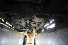 Lực lượng CSGT hỗ trợ đăng kiểm tại Hà Nội