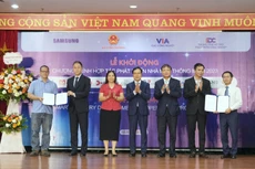 Trong khuôn khổ Lễ khởi động dự án Hợp tác phát triển nhà máy thông minh đợt 1 năm 2023 đã diễn ra Lễ ký thỏa thuận hỗ trợ tư vấn cho 12 doanh nghiệp tham gia dự án đợt này