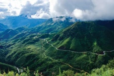 Đèo Hoàng Liên (Sa Pa) cao hơn 2.000 m so với mặt nước biển xây dựng đường hầm sẽ đi lại từ Sa Pa sang Lai Châu nhanh chóng, an toàn hơn. Ảnh: Internet