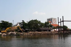 Dự án Nạo vét trục thoát nước rạch Xóm Củi chậm tiến độ vì vướng đất doanh nghiệp