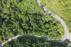 Cao tốc Tân Phú - Bảo Lộc sẽ giảm tải cho đèo Bảo Lộc nằm trên Quốc lộ 20 thường xuyên đông xe, ùn tắc và tai nạn