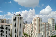 Càng ngày, người có thu nhập thấp càng khó để sở hữu căn hộ, vì phân khúc trung cấp và bình dân đã vắng bóng trên thị trường. Ảnh: Ngô Ngãi