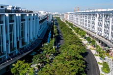 Khi quỹ đất sạch tại TP.HCM ngày càng khan hiếm, thị trường đất nền, nhà phố, biệt thự vùng ven tiếp tục giữ vị thế chủ lực