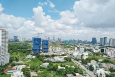 Trong 6 tháng đầu năm 2021, thị trường phía Nam gần như chỉ có vài dự án mới ở TP.HCM mở bán, chủ yếu ở phân khúc trung cao cấp và cao cấp. Ảnh: Ngô Bảo Tín