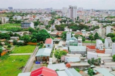 Khi quỹ đất ngày càng khan hiếm đối với TP.HCM, những huyện lỵ án ngữ ở các cửa ngõ như Bình Chánh được ví như những miếng ngọc thô được nhiều người nhòm ngó. Ảnh: Internet