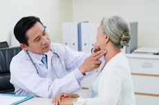 Việc rút nội dung thông qua Luật Khám bệnh, chữa bệnh (sửa đổi) khỏi chương trình Kỳ họp thứ 4, Quốc hội khóa XV nhằm có thêm thời gian chuẩn bị kỹ lưỡng hơn, tiếp tục lấy ý kiến hoàn thiện Dự thảo Luật. Ảnh chỉ mang tính minh họa. Nguồn Internet