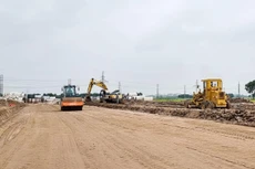 Dự án chậm thi công do vướng mặt bằng, nhà thầu cần được chia sẻ rủi ro