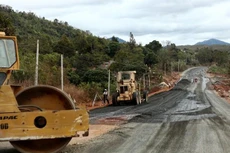 Tập trung gỡ khó để nhà thầu đẩy nhanh tiến độ thi công