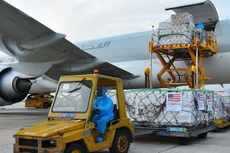 Các lô vaccine Pfizer về đến Việt Nam phục vụ công tác phòng chống dịch Covid-19. Ảnh chỉ mang tính minh họa. Nguồn: VGP