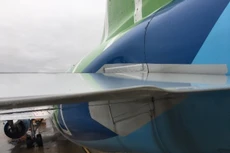 Cánh lái bên trái máy bay Airbus A321 bị cong vênh