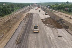 Bộ GTVT vừa phê duyệt Kế hoạch lựa chọn nhà thầu 12 dự án thành phần thuộc Dự án Xây dựng cao tốc Bắc - Nam phía Đông giai đoạn 2021 - 2025. Ảnh chỉ mang tính minh họa. Nguồn Internet