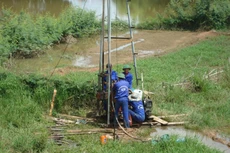 Sai sót của Bên mời thầu khi công khai kết quả đánh giá HSĐXKT Gói thầu số 02 Tư vấn khảo sát địa hình, địa chất và lập thiết kế bản vẽ thi công khiến nhà thầu quyết liệt kiến nghị. Ảnh chỉ mang tính minh họa. Nguồn Internet