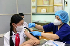 Đẩy nhanh tiến độ tiêm vaccine phòng COVID-19 cho trẻ từ 5 đến dưới 12 tuổi.