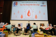 Hàng trăm cán bộ, công nhân viên EVNHCMC tham gia hiến máu nhân đạo