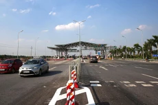 Theo chỉ đạo của Thủ tướng Chính phủ, chậm nhất đến ngày 31/12/2020, các trạm thu phí phải thực hiện thu phí không dừng (ETC). Ảnh: Lê Tiên