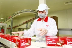 Thực tế, rất nhiều doanh nghiệp có hoạt động kinh doanh mang tính mùa vụ và khó dự đoán kết quả kinh doanh trong 2 tháng cuối năm. Ảnh: Minh Khuê