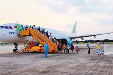 Những nhà máy dừng sản xuất ô tô để làm máy thở, các chuyến bay đưa đồng bào trở về quê hương… đã tạo nên ấn tượng đẹp đẽ về một lớp doanh nhân mới