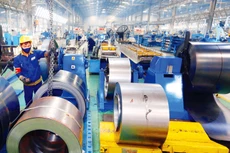 Giai đoạn 2016 - 2019, tỷ lệ đóng góp của khu vực kinh tế ngoài nhà nước trong tổng mức đầu tư toàn xã hội liên tục tăng, từ 36,7% năm 2015 lên 46% năm 2019. Ảnh: Lê Tiên