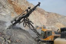 Điểm tin kế hoạch lựa chọn nhà thầu một số gói thầu lớn ngày 2/11