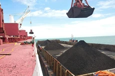 Điểm tin kế hoạch lựa chọn nhà thầu một số gói thầu lớn ngày 4/11