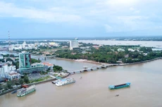 Quy hoạch vùng Đồng bằng sông Cửu Long được xây dựng theo hướng phát triển nông nghiệp chất lượng cao, kết hợp với dịch vụ, du lịch sinh thái, công nghiệp chế biến. Ảnh: Lê Tiên