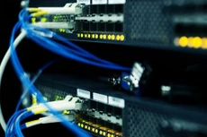 Điểm tin kế hoạch lựa chọn nhà thầu một số gói thầu lớn ngày 19/10