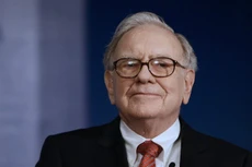 Warren Buffett mạnh tay đầu tư cổ phiếu y tế