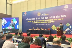 Thứ trưởng Bộ Kế hoạch và Đầu tư Trần Quốc Phương phát biểu khai mạc Diễn đàn