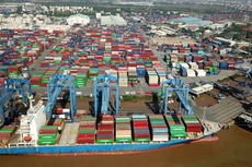 Ước tính năm 2020, kim ngạch xuất khẩu hàng hóa đạt khoảng 267 tỷ USD, tăng khoảng 1% so với cùng kỳ năm trước. Ảnh: Lê Tiên