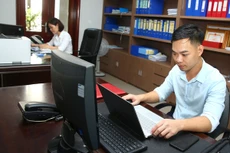 Hiện 5 tỉnh Tây Nguyên đã kết nối, liên thông gửi, nhận văn bản điện tử qua trục liên thông văn bản quốc gia, bước đầu đã triển khai xử lý hồ sơ công việc trên môi trường điện tử. Ảnh minh họa: Nhã Chi