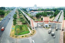 Việc phát triển các khu chế xuất, khu công nghiệp, khu kinh tế cần được hoạch định với sự liên kết vùng chặt chẽ, tạo hiệu ứng thúc đẩy phát triển kinh tế nội vùng và liên vùng một cách tích cực. Ảnh: Lê Tiên