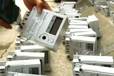 10 tháng năm 2020, Công ty CP Thiết bị công nghiệp Hữu Hồng được công bố trúng khoảng 30 gói thầu cung cấp công tơ điện với tổng giá trúng thầu hơn 590 tỷ đồng. Ảnh: Nhã Chi