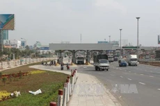 Trạm thu phí dự án cầu Đồng Nai mới. Ảnh: TTXVN.