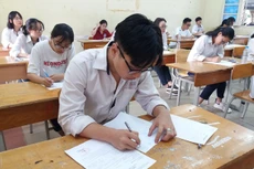 Thí sinh dự thi Trung học phổ thông quốc gia năm 2019. Ảnh: Vietnam+