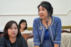 Tổng giám đốc Quốc Cường Gia Lai Nguyễn Thị Như Loan (đứng).
