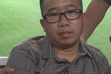 Ông Nam bị bắt khi đang nhận tiền của một doanh nghiệp tại Bình Dương. Ảnh: Công an cung cấp