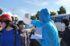 Đà Nẵng đề nghị Bộ GTVT hỗ trợ, lập tàu hỏa “giải cứu” 10.000 người mắc kẹt rời Đà Nẵng ảnh: Dân Việt