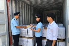 Các cục hải quan địa phương kiểm tra sau thông quan chống gian lận xuất xứ một số mặt hàng trọng điểm. Ảnh: Internet 