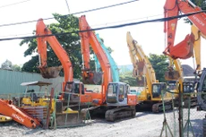 Thiết bị thi công thuộc sở hữu của nhà thầu hoặc có thể đi thuê nhưng nhà thầu phải chứng minh khả năng huy động để đáp ứng yêu cầu của gói thầu. Ảnh: Phú An