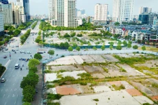 Giá đất cần được tính đúng, tính đủ giá trị gia tăng từ các lợi thế về vị trí địa lý, quy hoạch, kết cấu hạ tầng, chuyển đổi mục đích sử dụng đất và tuân theo cơ chế thị trường. Ảnh: Lê Tiên