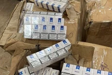 Phát hiện hơn 12.000 bao thuốc lá nhập lậu từ Dubai về sân bay Nội Bài