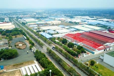 Đối với các khu công nghiệp, việc ngăn chặn sự lây lan của dịch bệnh là cơ hội tăng sức cạnh tranh, hấp dẫn của Việt Nam đối với đầu tư nước ngoài. Ảnh: Lê Tiên