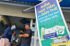 Hiện cả nước có 111 trạm thu phí tự động không dừng, gồm 76 trạm của Giai đoạn 1 Dự án Thu phí sử dụng đường bộ không dừng và 35 trạm của Giai đoạn 2. Ảnh: Song Lê