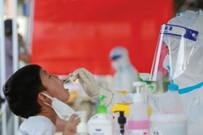 Nếu so với những quốc gia và khu vực khác trên thế giới như Mỹ, châu Âu hay Đông Nam Á, số ca nhiễm mới Covid-19 ở Trung Quốc trong đợt bùng dịch hiện nay thấp hơn nhiều. Dù vậy, nước này vẫn quyết liệt thực thi chiến lược Zero Covid.