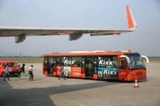 Hoạt động kinh tế sẽ bị ảnh hưởng, đặc biệt là các lĩnh vực như du lịch, vận tải, bán lẻ, tùy thuộc vào mức độ nghiêm trọng của đợt bùng phát dịch Covid-19 từ cuối tháng 4. Ảnh: Nhã Chi