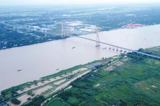 Công ty CP Lắp đặt điện nước IEE 24/7 đang cùng lúc triển khai 3 gói thầu đê kè tại Cần Thơ với tổng giá 540 tỷ đồng. Ảnh: Tiên Giang