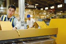 Muốn tăng năng lực cạnh tranh cấp tỉnh, cần tăng cường giám sát thực thi, lắng nghe doanh nghiệp nhiều hơn. Ảnh: Lê Tiên