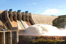 Việc đầu tư Nhà máy Thủy điện Ialy mở rộng nhằm tăng công suất, tận dụng tối đa khả năng của dòng chảy, giảm bớt cường độ làm việc của các tổ máy hiện hữu. Ảnh: LTT